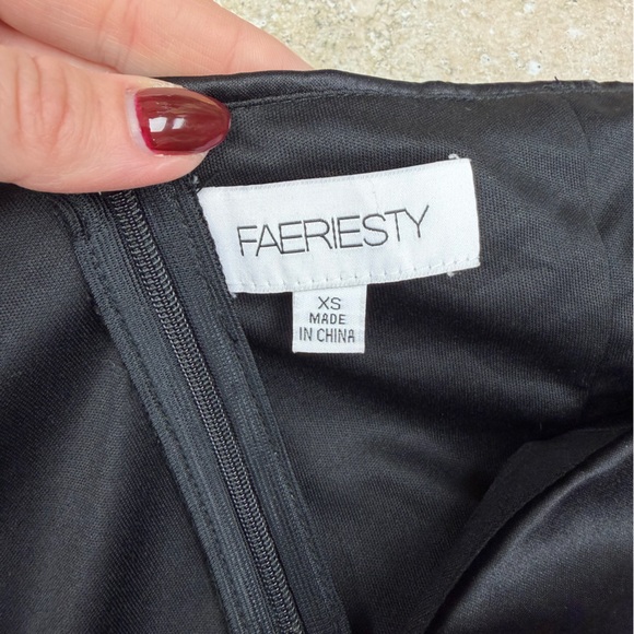 Faeriesty Off Shoulder Buckle Belted Satin Gown - Picture 4 of 5